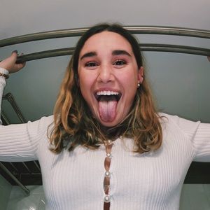 Meet your Posher, Libby